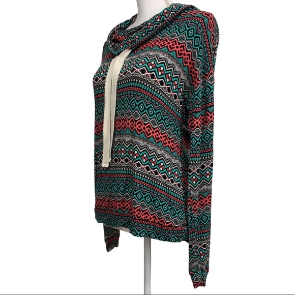 ULTRA FLIRT / Cool Pattern Cowl Neck Shirt / Medium - Picture 4 of 8